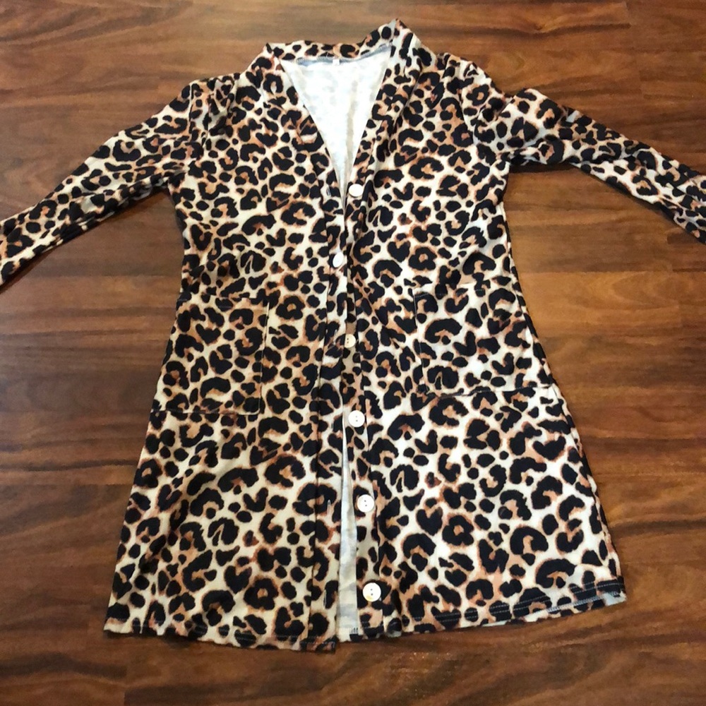 NWT cheetah print cardigan EC never worn